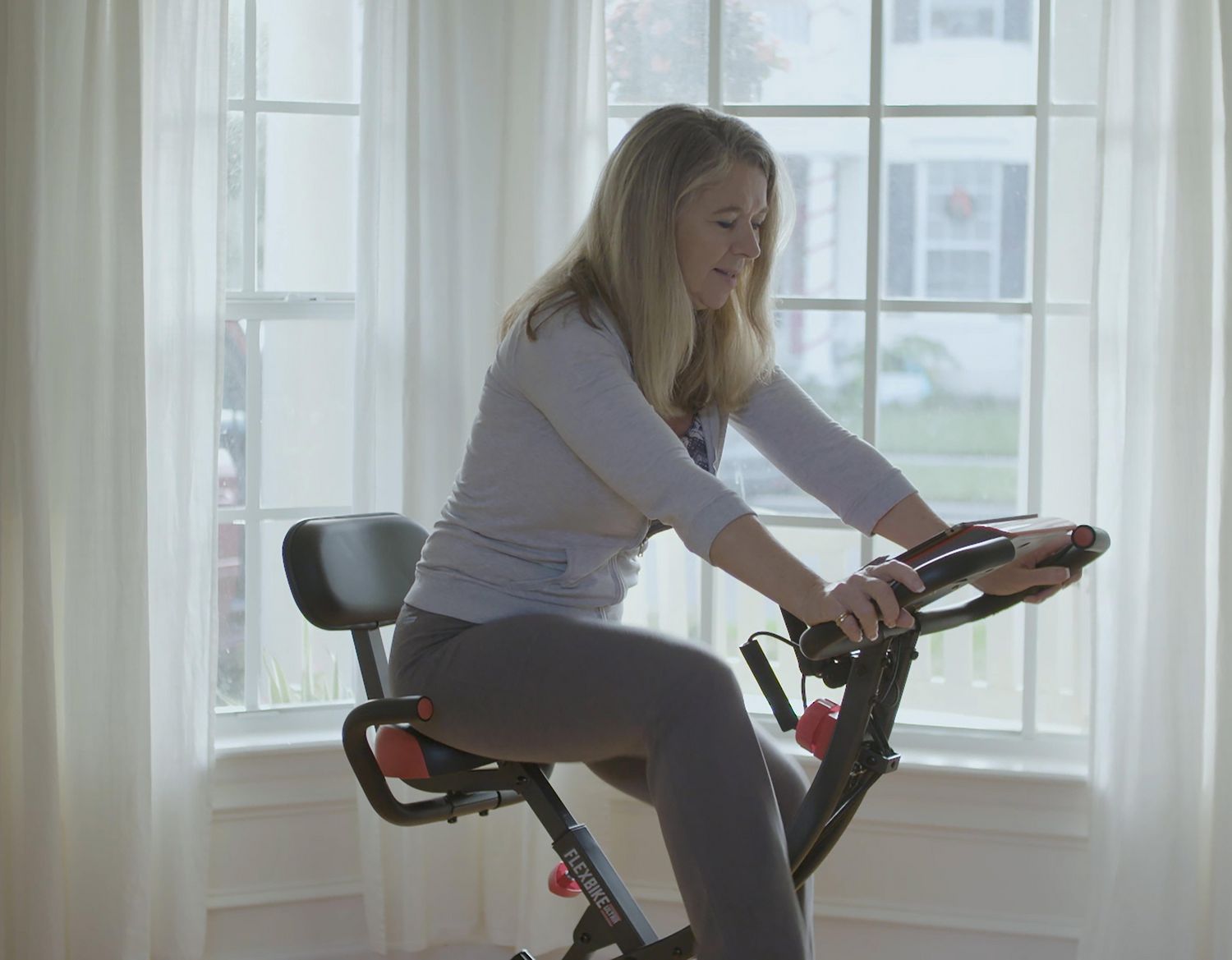 Echelon flex bike 2025 ultra exercise machine