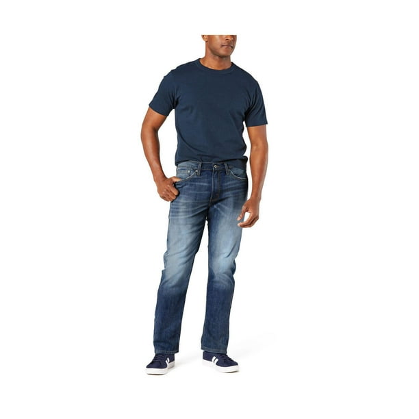 Signature by Levi Strauss & Co.™ Men's Regular Taper Jeans, Available  sizes: 29 – 38