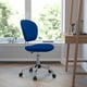 Chaise de travail pivotante rembourrée en maille bleue à dossier mi-hauteur avec base chromée – image 2 sur 9