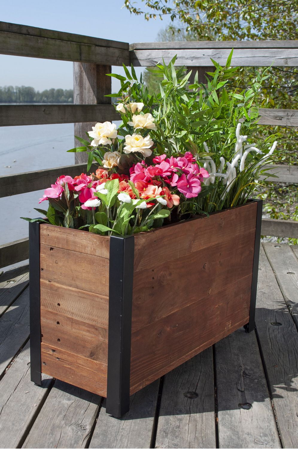 Grapevine Section Recycled Wood Planter Box - Walmart.ca