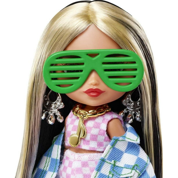 Barbie Extra Minis Doll #1 (5.5 in) Wearing Sprinkle-Printed Dress & Furry  Coat