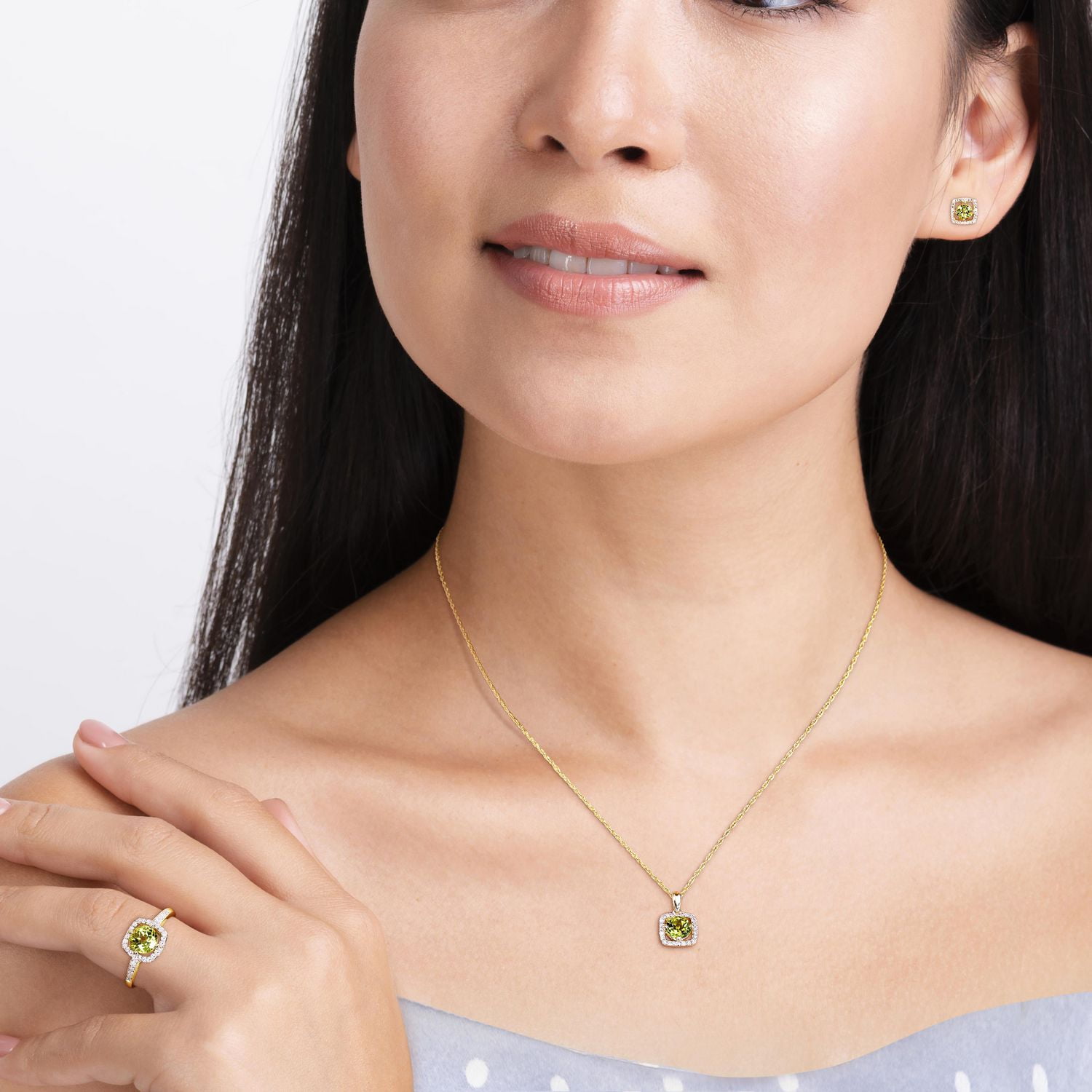 Ensemble 3PC Boucles d’oreilles, Collier et Bague carrés auréole de Miabella avec 2-7/8 Carat PBT de Péridot et 1/3 Carat Poids Total de Diamant en Or Jaune 10K