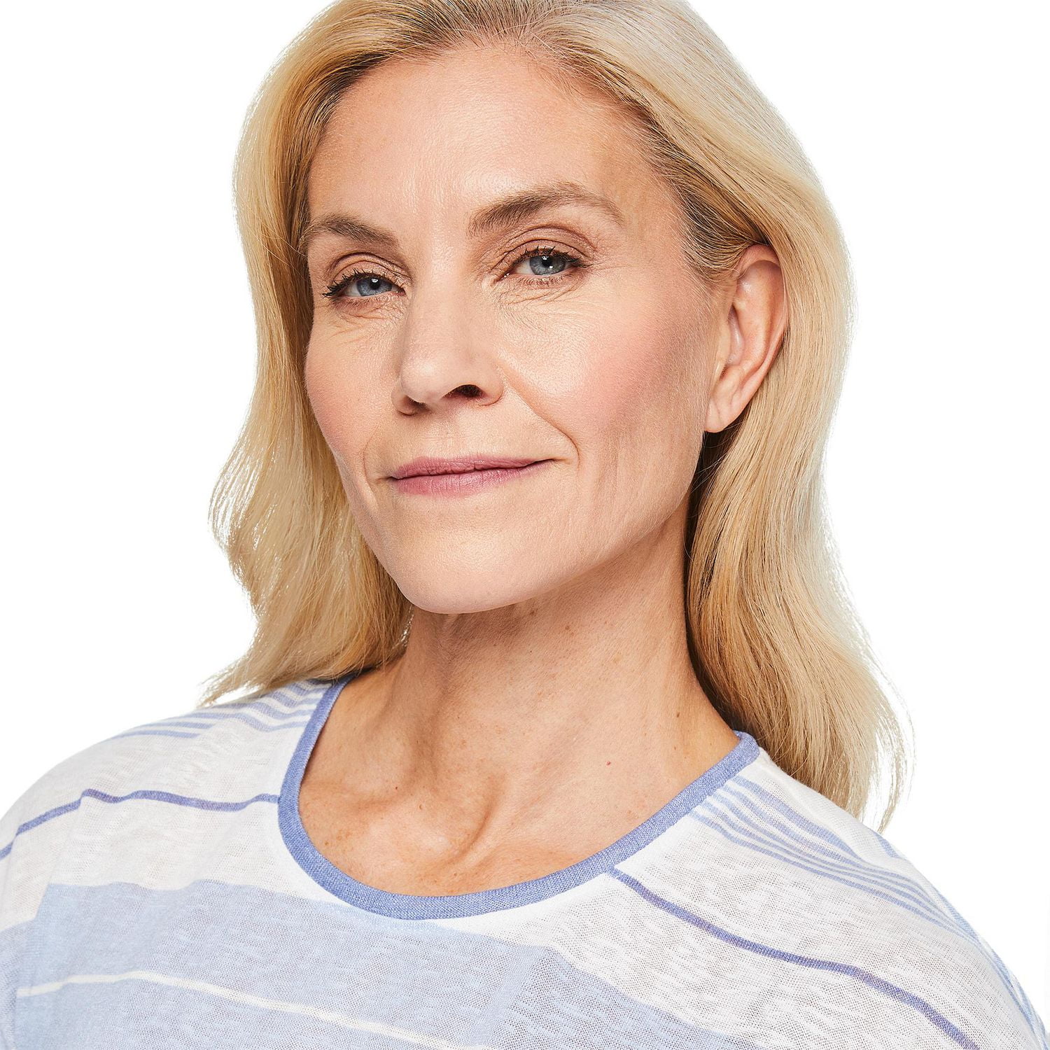 T-shirt avec boutons dans le dos Iyla pour femmes