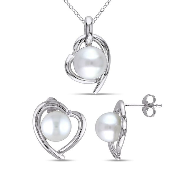 Ensemble de pendentif et de boucles d'oreille Miabella de forme cœur avec accent de diamants et perles d'eau douce cultivées 8-9mm en argent sterling, 18 po