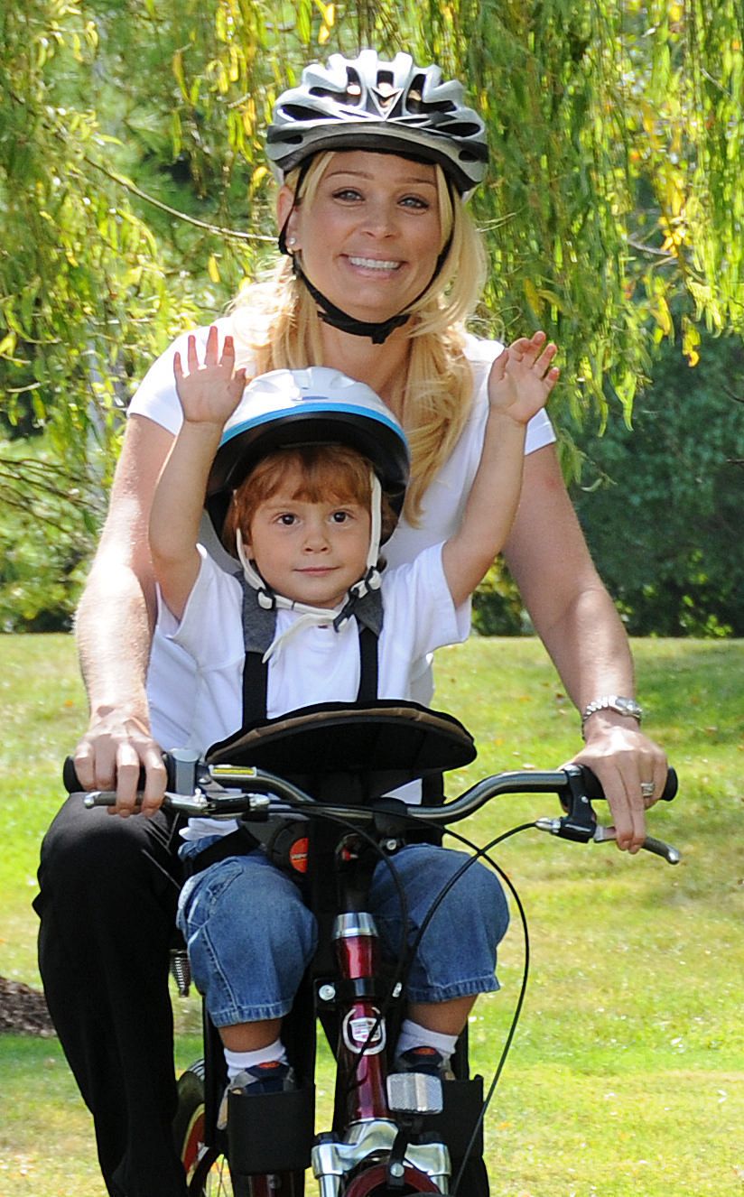 weeride center mounted child carrier