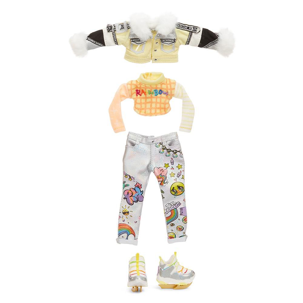 Rainbow High Winter Break Sunny Madison – Yellow Winter Break Fashion Doll  with and Playset 2 Complete Doll Outfits, Pair of Skis and Winter Doll