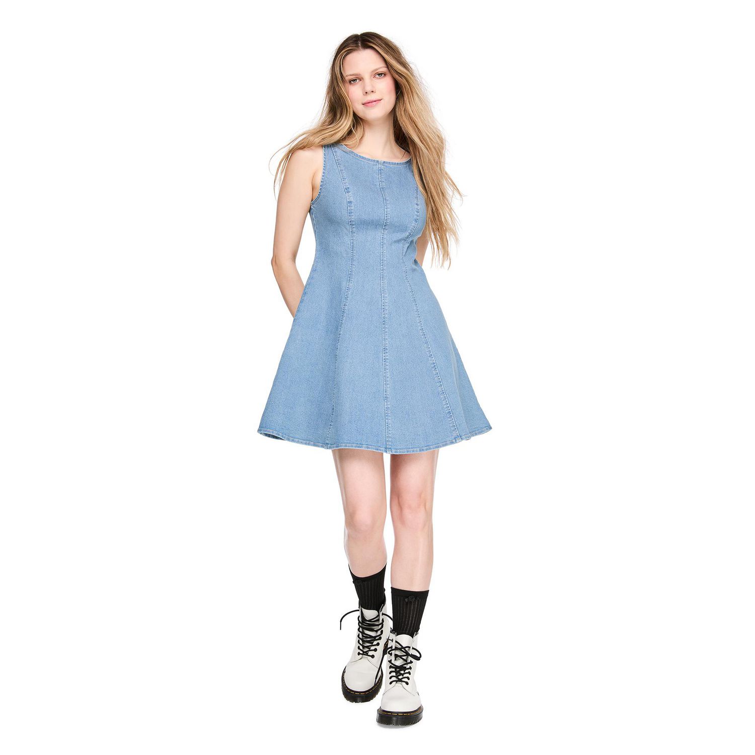 Robe en denim ajustée et évasée No Boundaries pour femmes