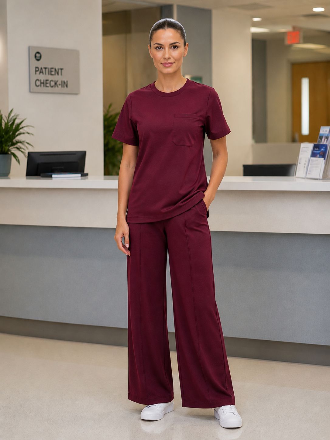 Blouse médicale à col rond pour femme FLEX SCRUBS™