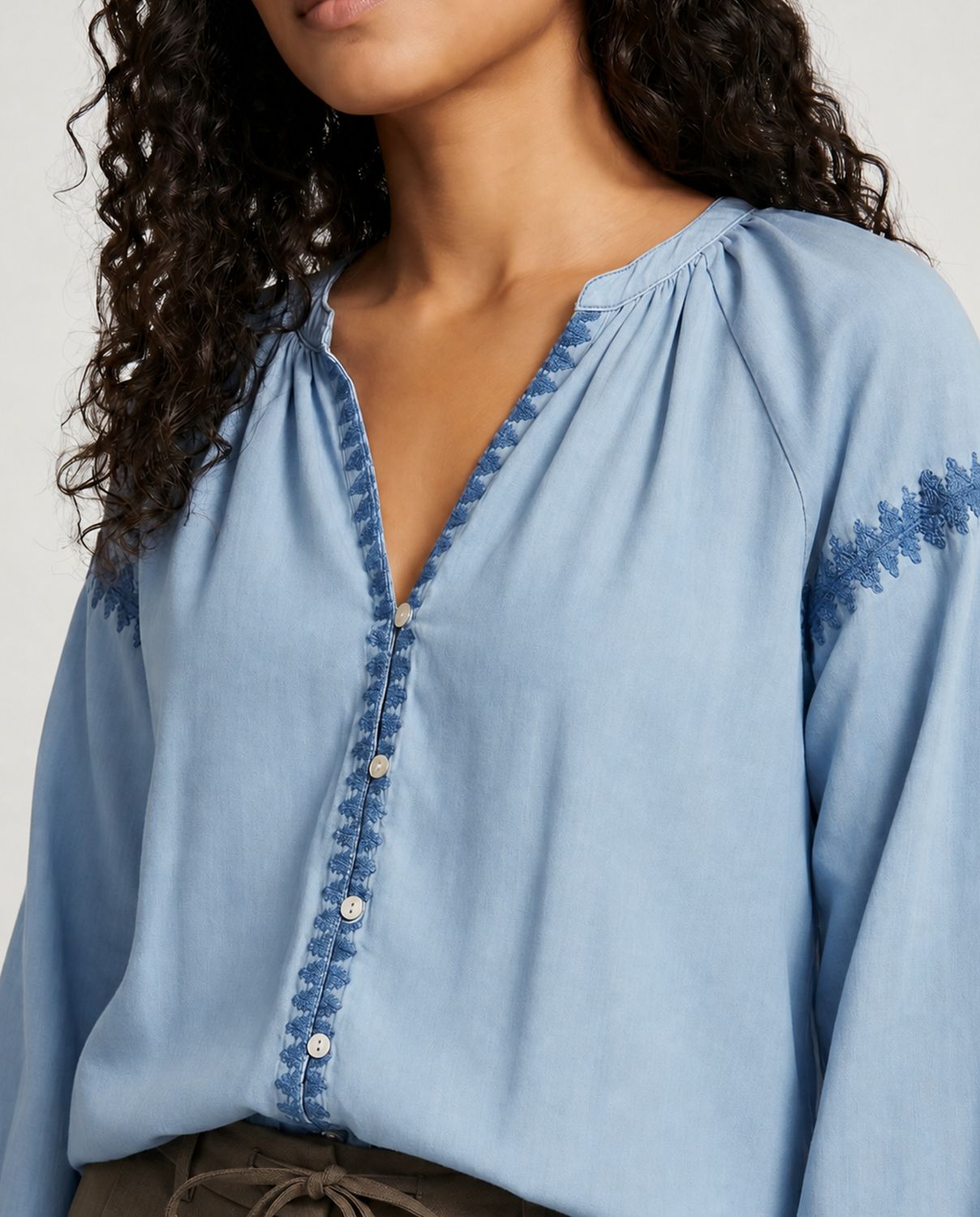 Devoted, Chemise en Tencel avec broderie sur le devant, tailles TP à TG