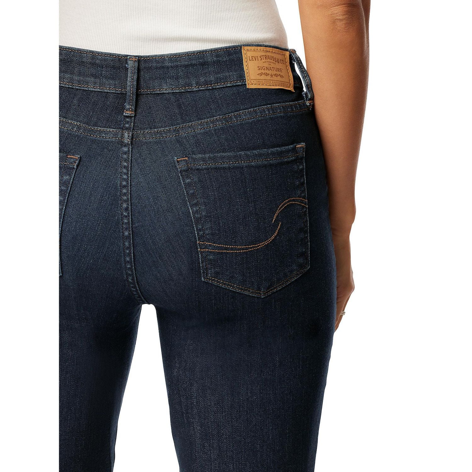 Levi Strauss Signature™ Women's Mid Rise Skinny Jeans (Online only)