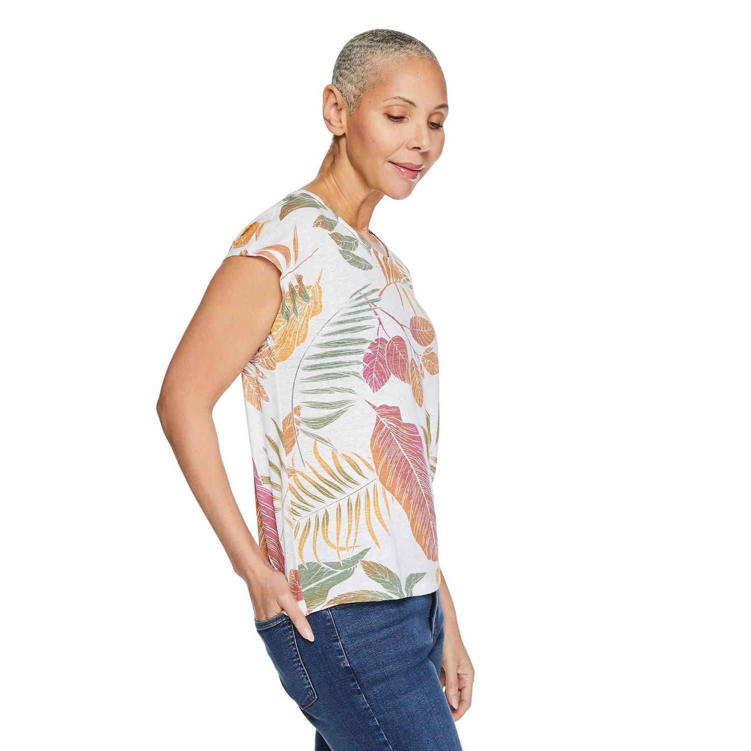 Iyla Women's Linen Tee