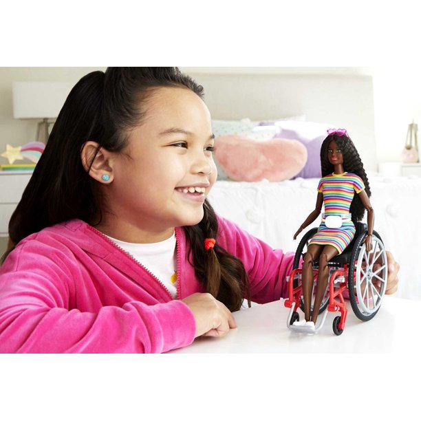 Barbie Ken Fashionistas avec fauteuil roulant