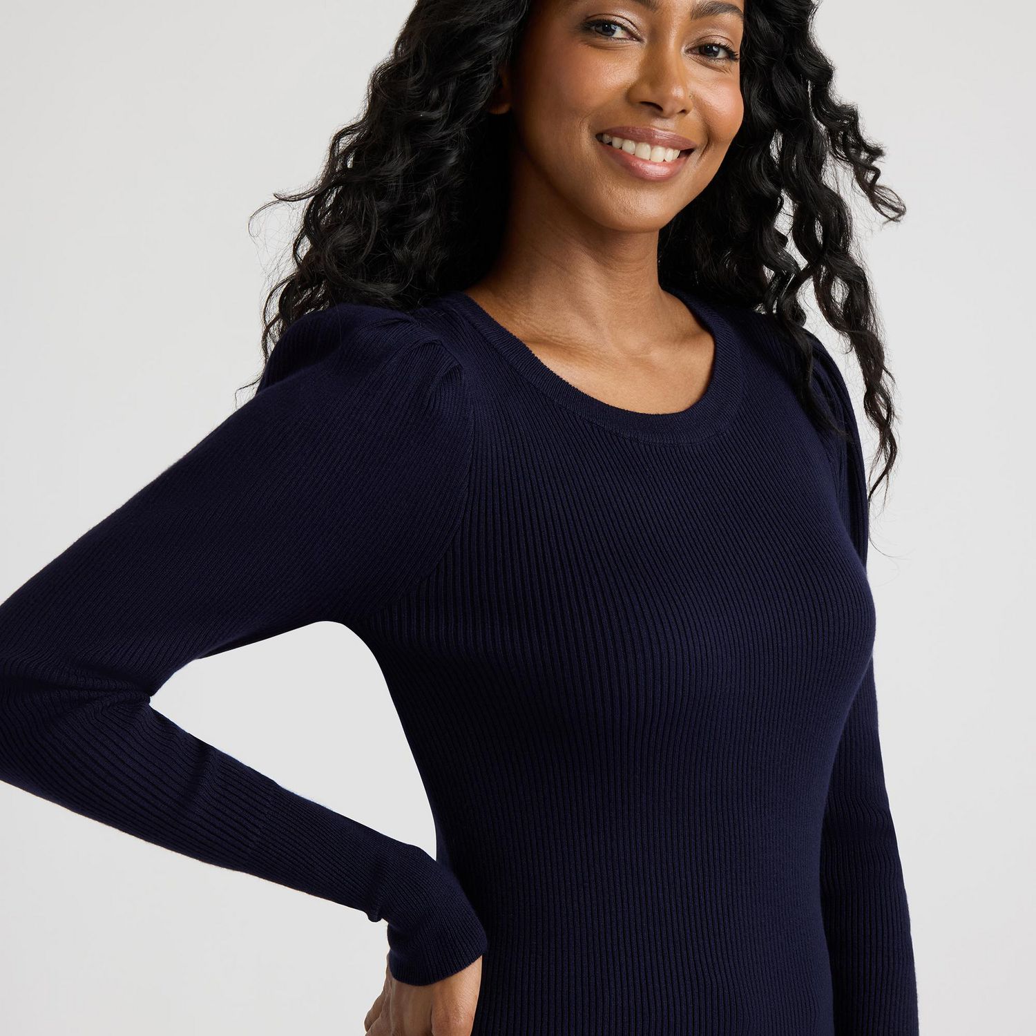 Haut à col rond avec manches bouffantes froncées de Mexx pour femmes