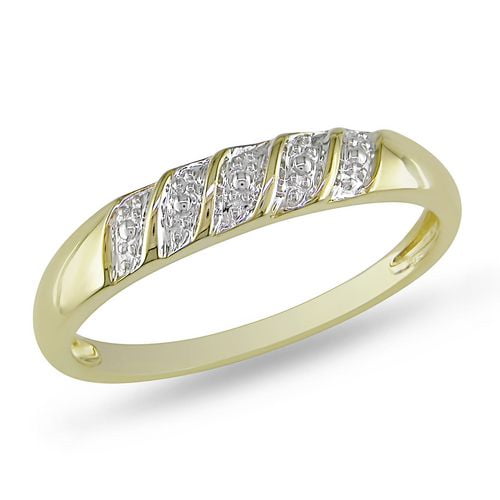 Miabella Men's Diamond Illusion Wedding Band in 10 KT Yellow Gold
