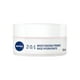 NIVEA 2-en-1 Base hydratante 24H pour peau sèche et sensible 50 ml, peau sèche/sensible – image 3 sur 3