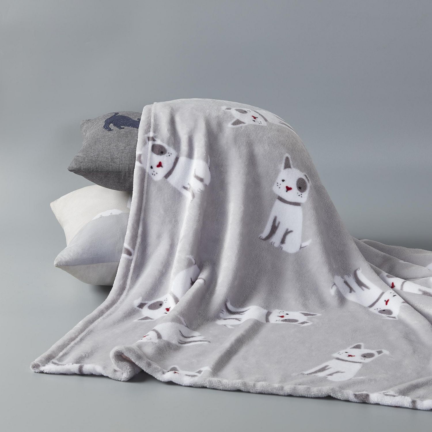 Love Ellen DeGeneres Printed Plush Puppy Throw Walmart Canada