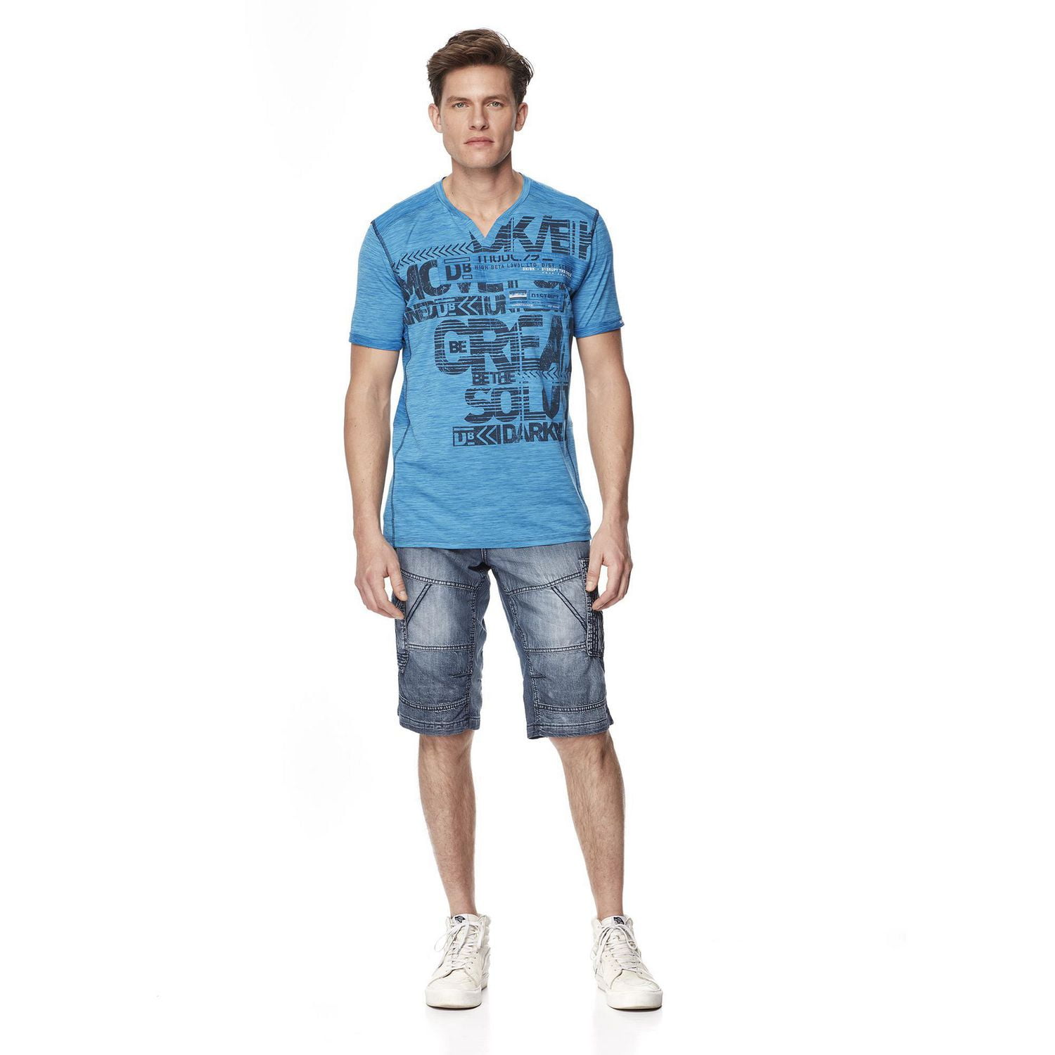 Dark Black Men's Short-Sleeve Graphic V-Neck T-Shirt with Peach Finish