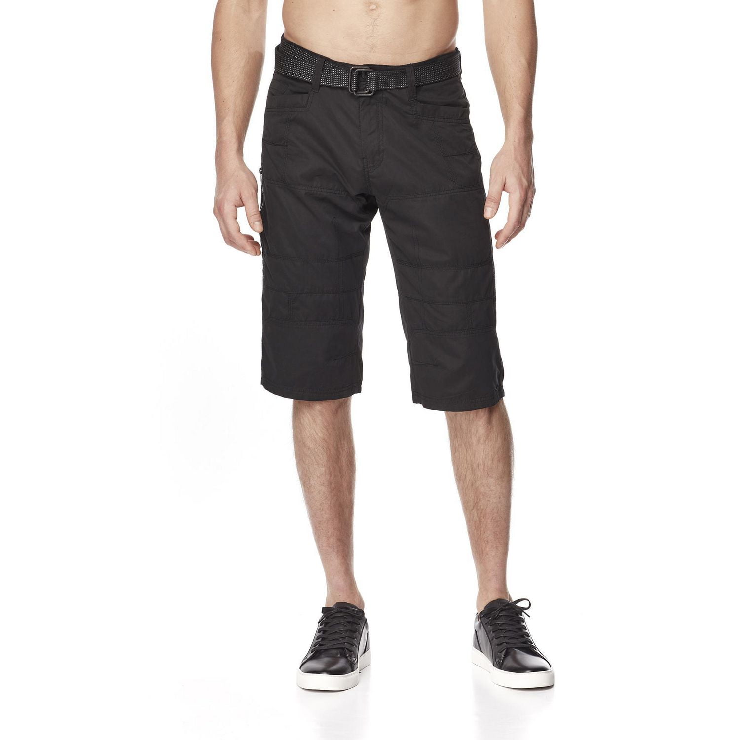 Dark Black Men's Solid Cargo Shorts With Two-Toned Belt