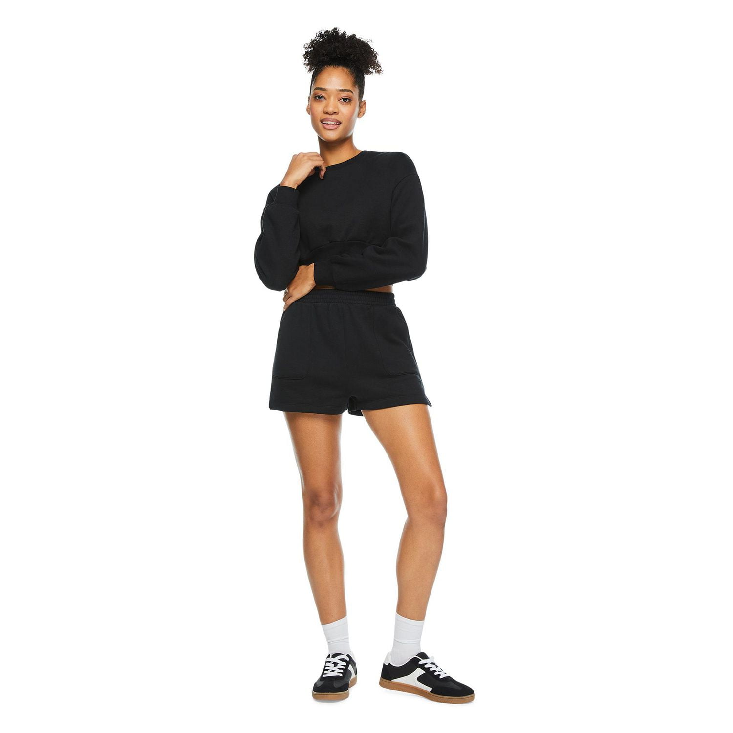 No Boundaries Women's Fleece Short