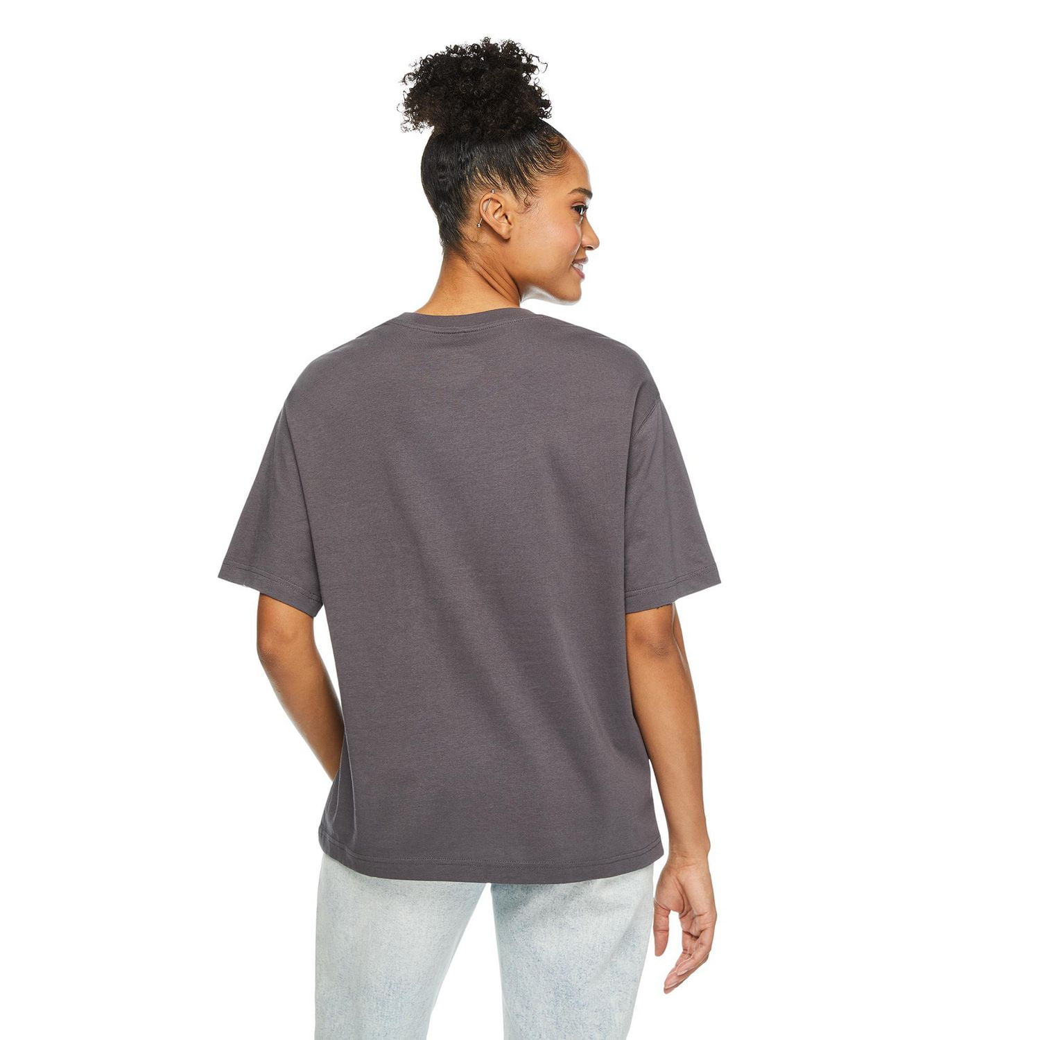 T-shirt surdimensionné No Boundaries pour femmes Tailles TP–TTG