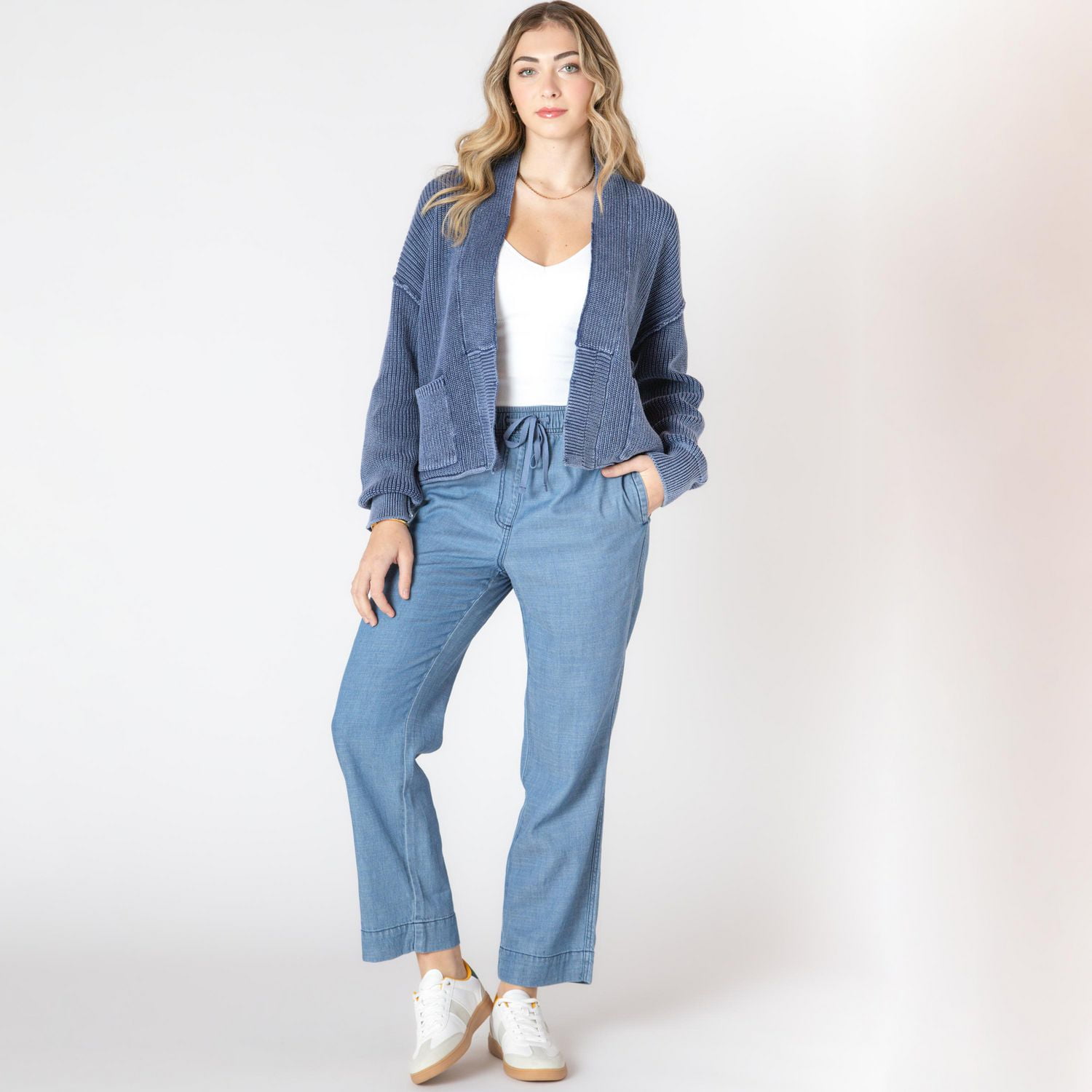 Devoted long sleeve loose fit knitted sweater