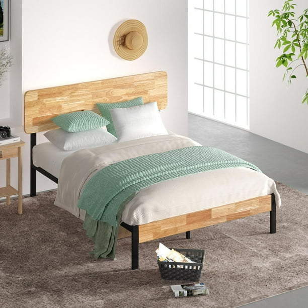 Zinus Tuscan Metal and Wood Platform Bed with Wood Slat Support / Queen ...