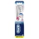 Brosse à dents manuelle Oral-B Sensi-Soft 2 unités – image 1 sur 8