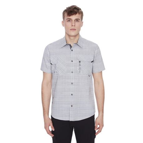 Dark Black Men's Short-Sleeve  Button-Down Shirt with Pockets