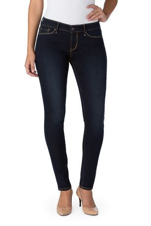 Signature by Levi Strauss & Co.™ Women's Modern Skinny | Walmart Canada