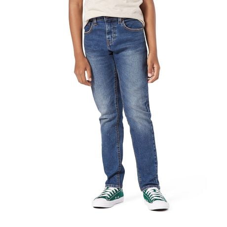 Signature by Levi Strauss & Co.™ Boys' Taper Fit Jeans