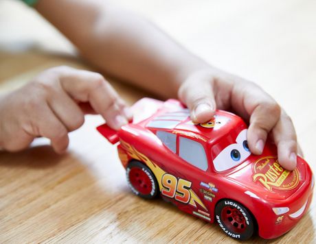 rc turbo racer lightning mcqueen