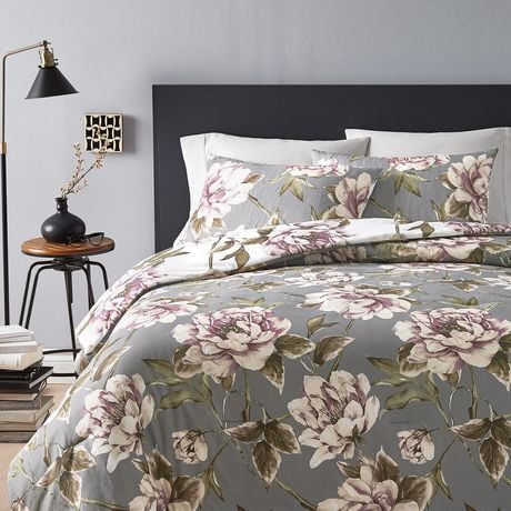 HomeTrends Grey/Plum Reversible Floral Printed 3 Piece Double/ Queen Comforter Set, Sizes: Double/Queen & King