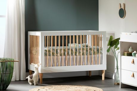 Meuble South Shore Balka Lit De Bebe Avec Hauteur Ajustable Blanc Et Bois Clair Exotique Walmart Canada