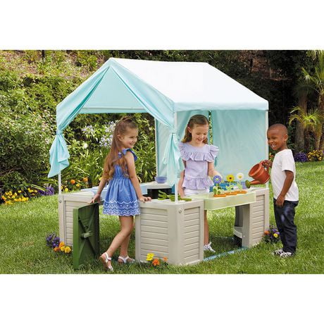 Little Tikes Backyard Bungalow Roleplay Playhouse with pretend kitchen, garden, and canopy