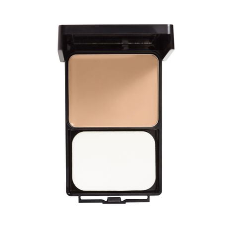 COVERGIRL Outlast Extreme Wear 3-in-1 Foundation, Oil & Fragrance Free, Hypoallergenic, Creamy lightweight texture, Matte look, 100% Cruelty-Free, Lightweight full coverage