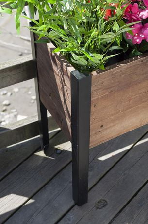 Grapevine Tall Recycled Wood Planter Box | Walmart Canada