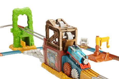 thomas scrapyard escape set