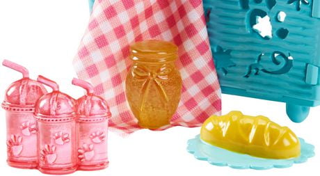 enchantimals picnic set