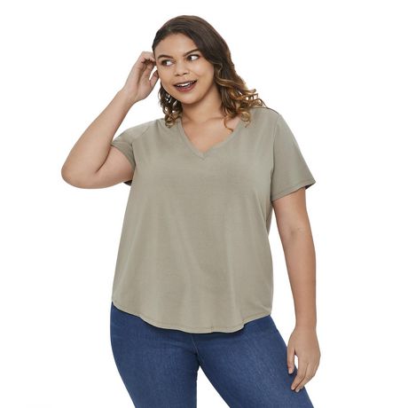 George Plus Women's V-Neckline Tee | Walmart Canada