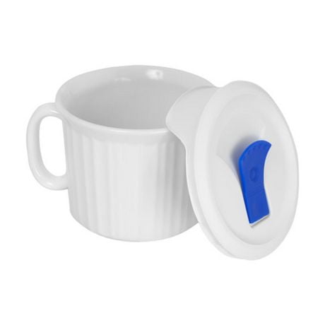 Corningware French White® 20 oz/600 ml Mug with Plastic Vented Cover