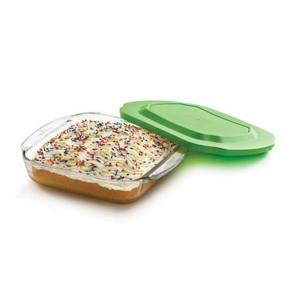 Libbey Baker's Basics 8-inch by 8-inch Glass Bake Dish, Includes plastic lid