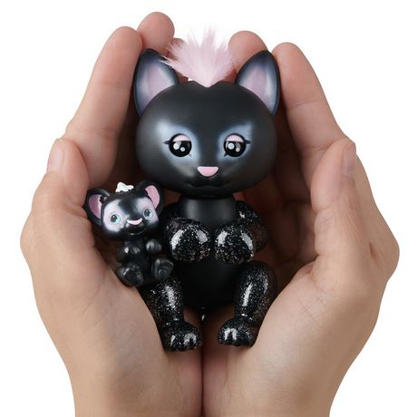 Allumer Bebe Panthere Noire Et Mini Par Fingerlings Allec Et Ronni Jouet Interactif Walmart Canada
