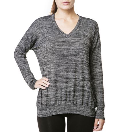 Danskin Women’s Long Sleeved V-Neck Hacci Top | Walmart Canada