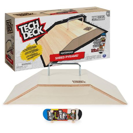 Tech Deck Performance Series, Shred Pyramid avec rail métallique et fingerboard Blind exclusif, à base de bois véritable, jouet pour garçons et filles à partir de 6 ans Tech Deck fingerboard