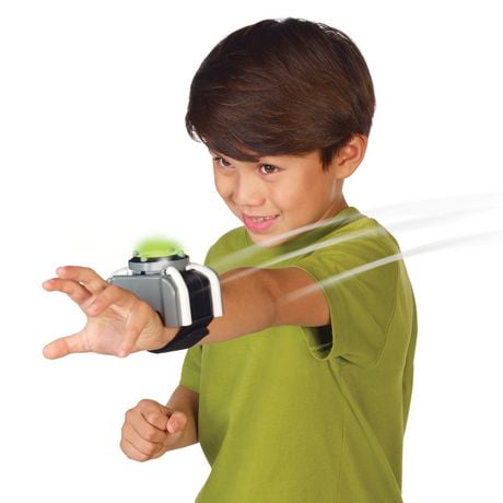 Ben 10 - Deluxe Omnitrix with Lights and Motion Activated ...