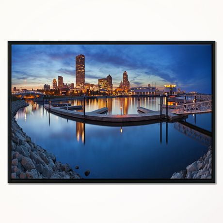 Design Art Milwaukee Panoramic View Framed Canvas Art Print - Walmart.ca