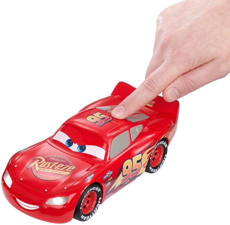 1:21 Scale Mattel DXY22 Disney Pixar Cars 3 Lightning McQueen Vehicle