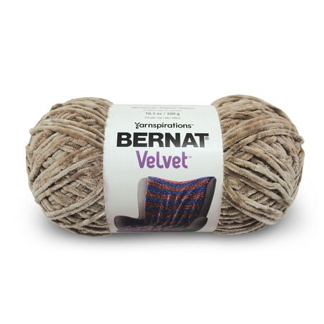 Bernat® Fil Velvet™, Polyester #5 Volumineux, 10,5oz/300g, 315 Yards