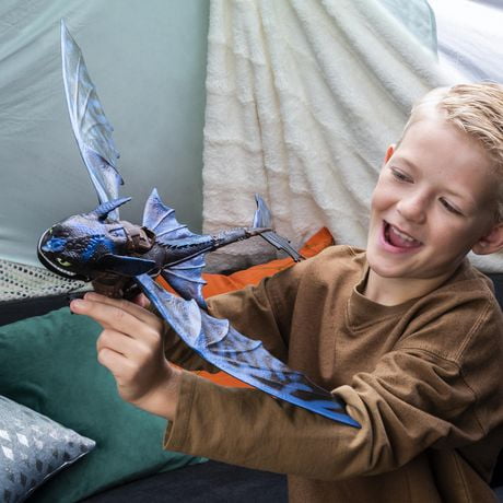 Dreamworks Dragons Krokmou Geant Cracheur De Feu Dragon De 50 Cm Avec Effet Cracheur De Feu Et Couleur Bioluminescente Pour Les Enfants A Partir De 4 Ans Walmart Canada