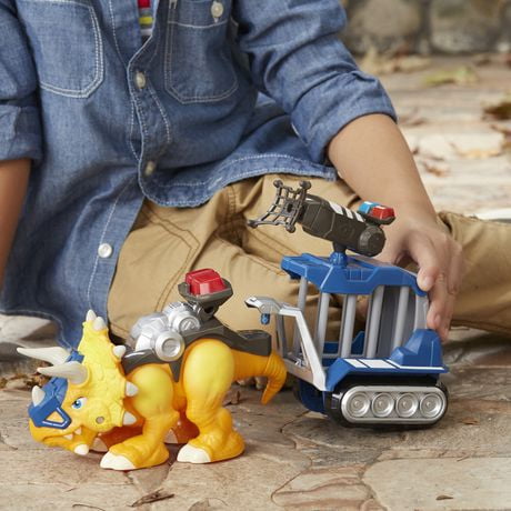 chomp squad officer lockup